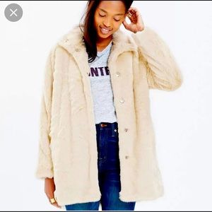 Madewell white faux fur jacket. New with tags. Size medium.